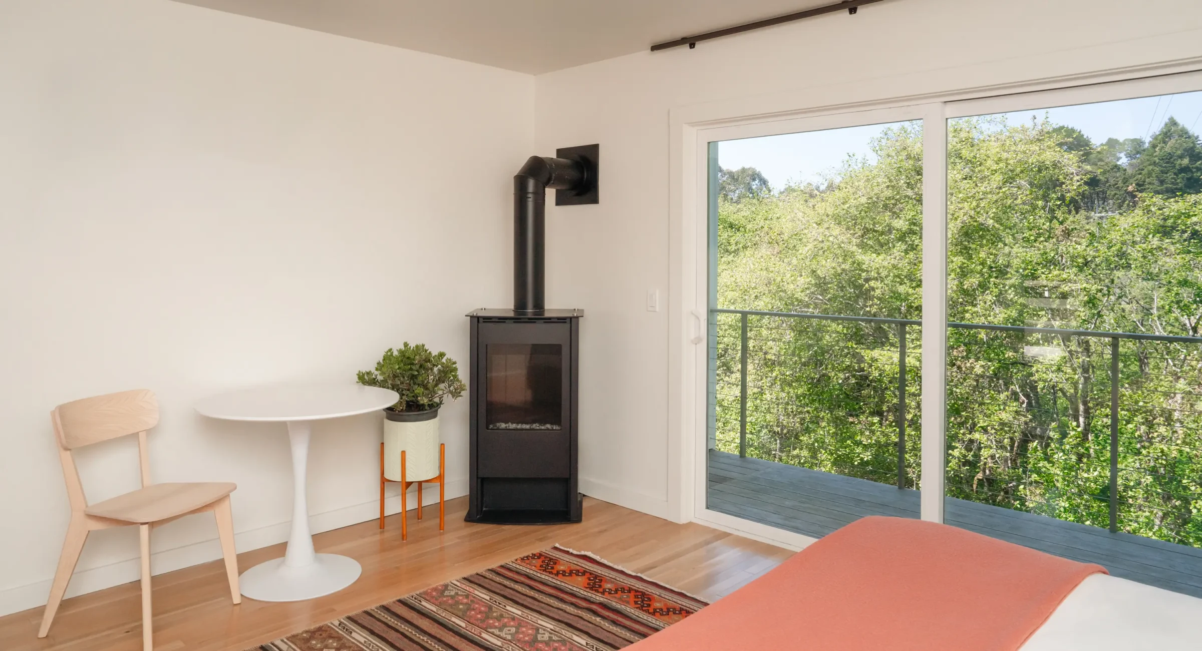 Fireplace and sitting area in a Mendocino Coast hotel room